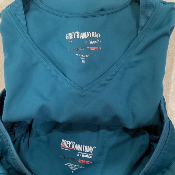Grey's Anatomy Teal Scrub Set - Picture 10 of 10